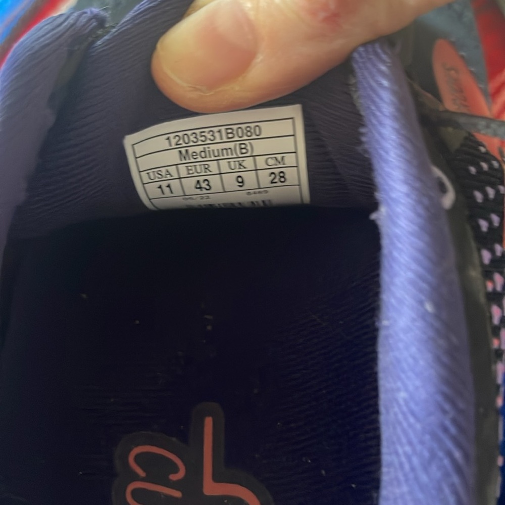 Brooks Adrenaline GTS 22 size 11 - Picture 5 of 7
